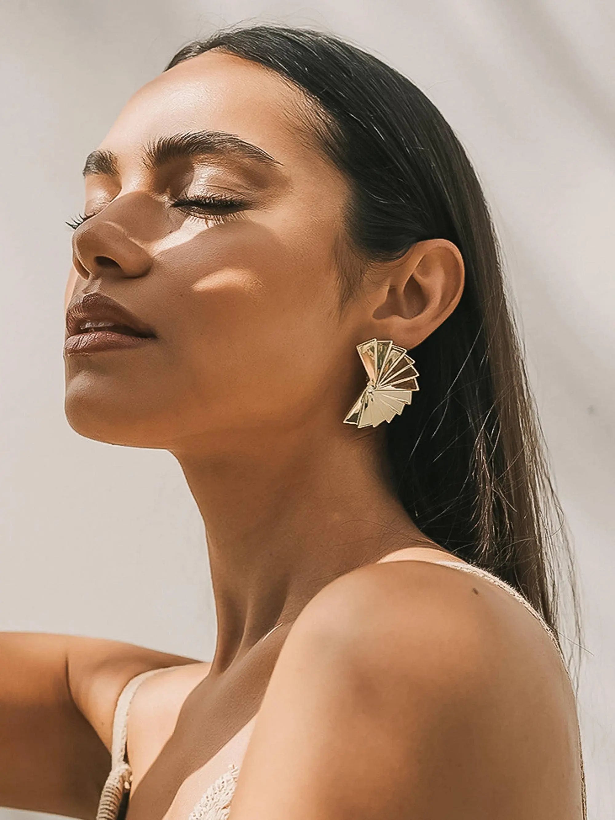 Soline 18K Gold Non-Tarnish Folded Fan Earring Flânerie by MAIQ