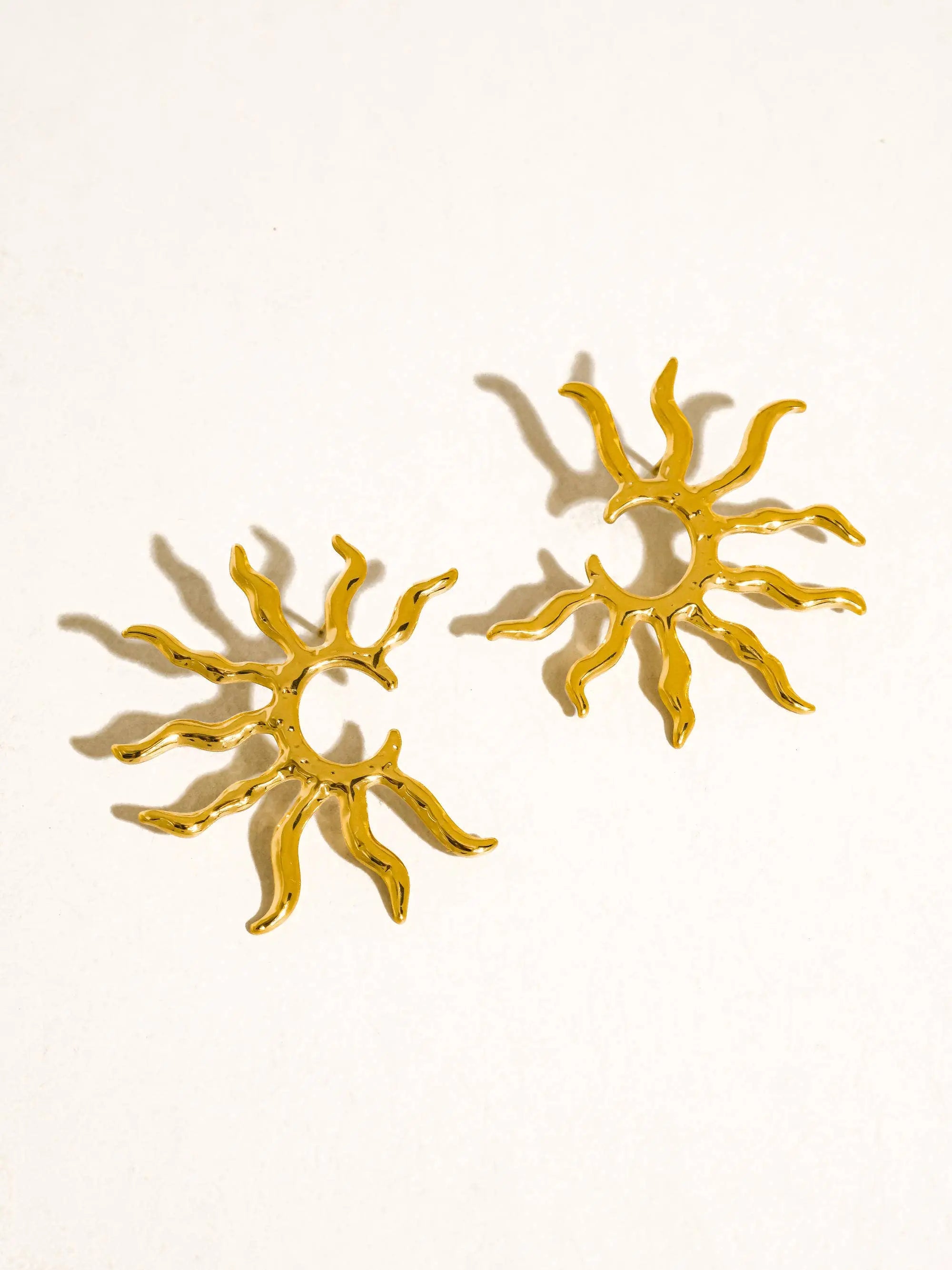 Vionne 18K Gold Non-Tarnish Sunburst Statement Earrings Flânerie by MAIQ