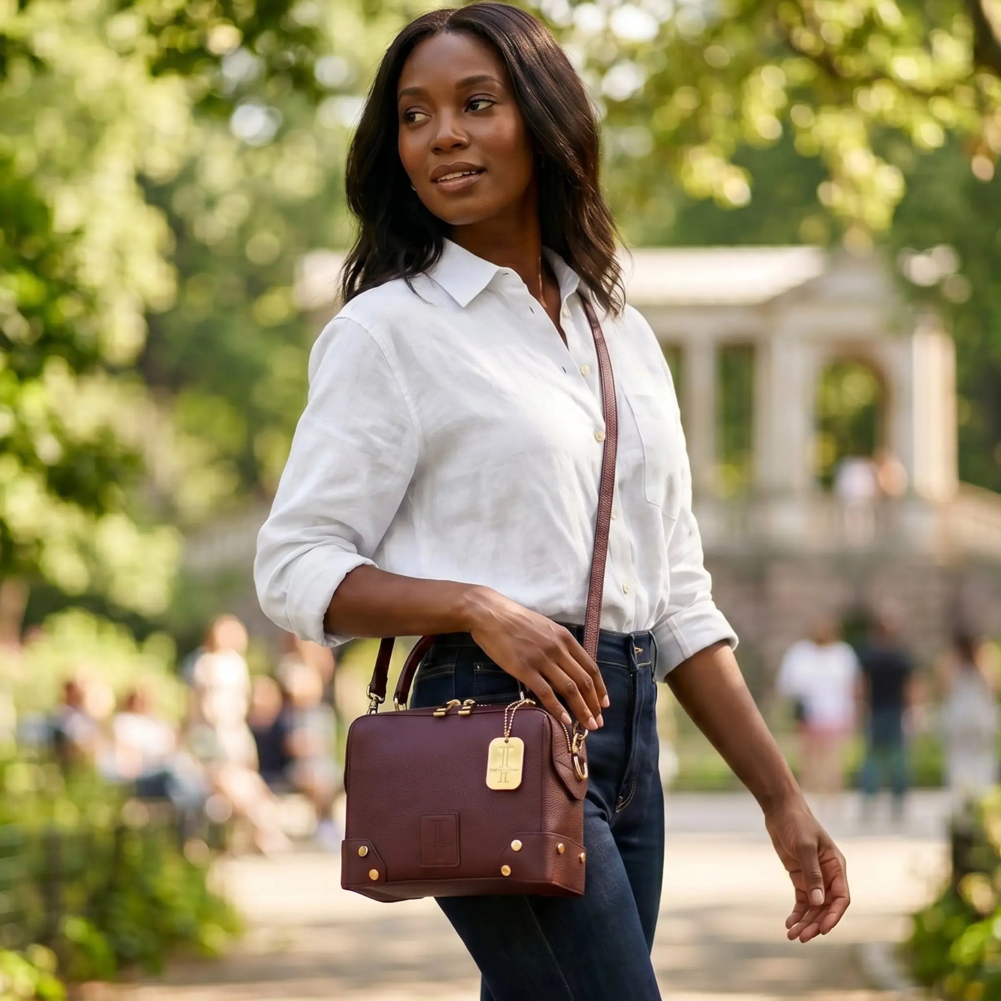 THE PETITE GRANDMERE TRUNK BAG thebagicon
