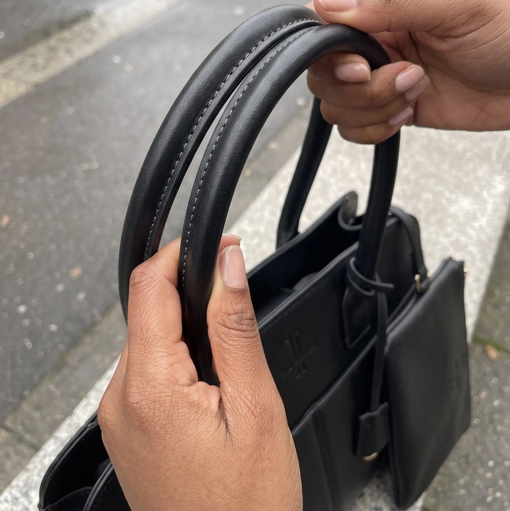 THE ST. CYR TOTE BAG thebagicon