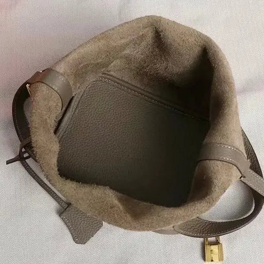 The Kathleen Bucket Bag Nanabags