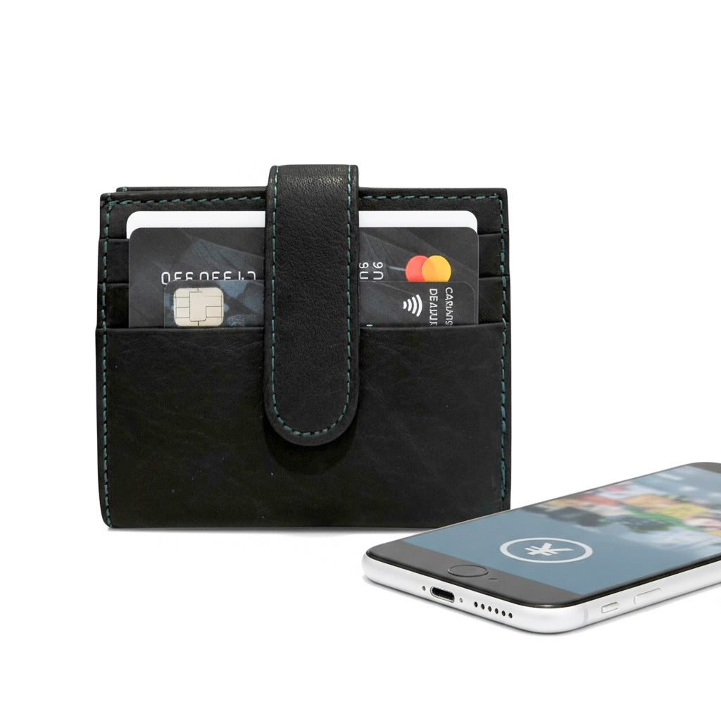 VINTAGE LEATHER CARD HOLDER