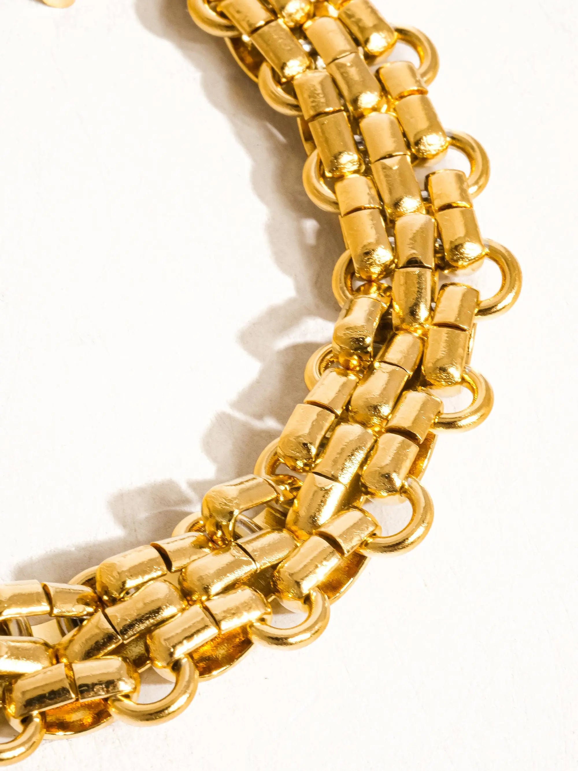 Donni 18K Gold Non-Tarnish Bold Weave Bracelet Flânerie by MAIQ