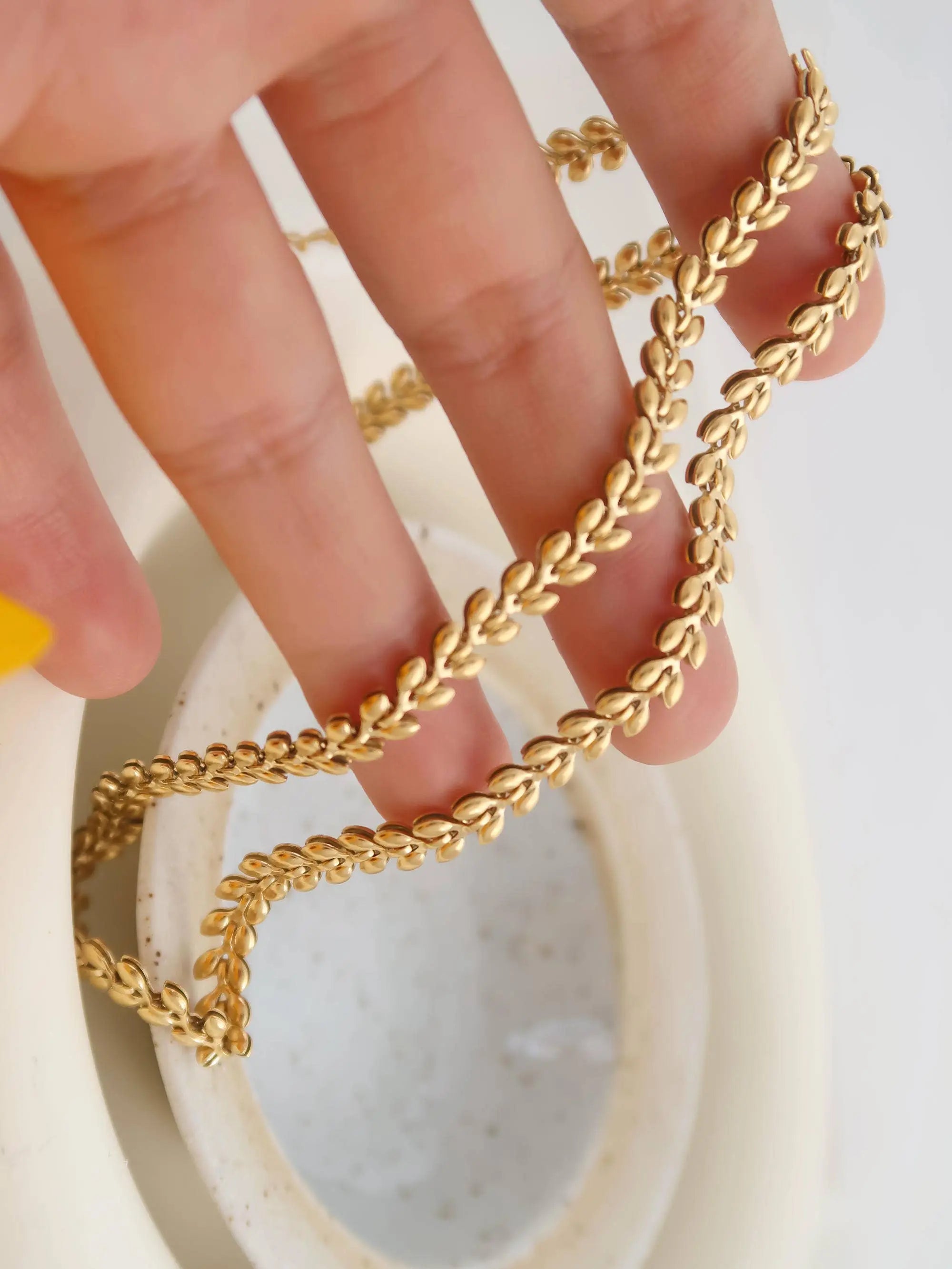 Vern 18K Gold Non-Tarnish Classic Wheat Chain Flânerie by MAIQ